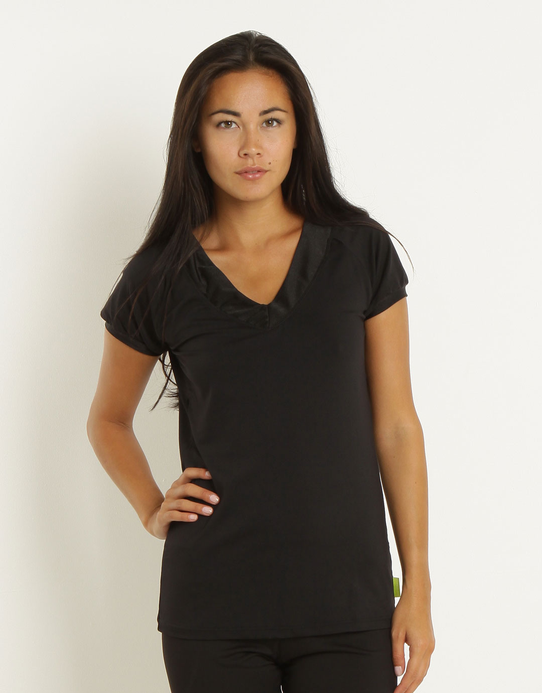 模特内衣写真套图　Ana Tanaka - Simply Beach Swim　Sportswear